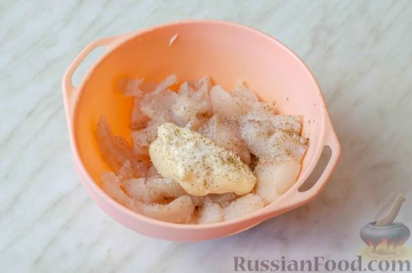 Рыбная запеканка с рисом и сыром