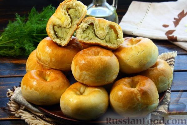 Бездрожжевые пирожки с картошкой и зеленью (в духовке)